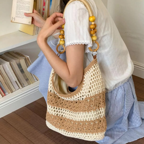 556fc7c2-21f1-4277-bb88-f6c7a48f79c9-Max-Origin.jpg Crochet Knit Shoulder Bag